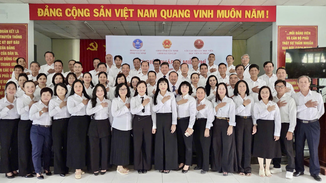 Hành trình mang pháp luật và yêu thương đến vùng biên giới Tây Ninh