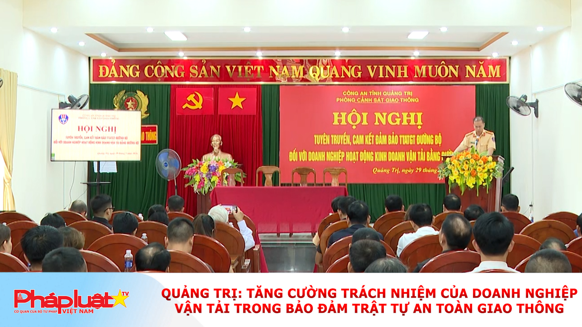 Quảng Trị: Tăng cường trách nhiệm của doanh nghiệp vận tải trong bảo đảm trật tự an toàn giao thông.