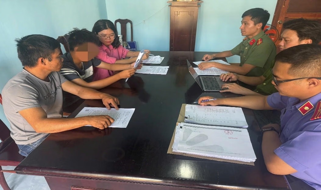 Điểm tin sáng 12/6: Học sinh lớp 10 