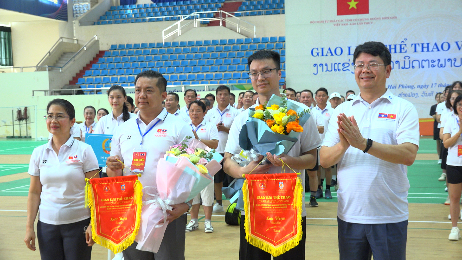 Giao lưu thể thao nhân dịp Hội nghị các tỉnh có chung đường biên giới Việt Nam - Lào