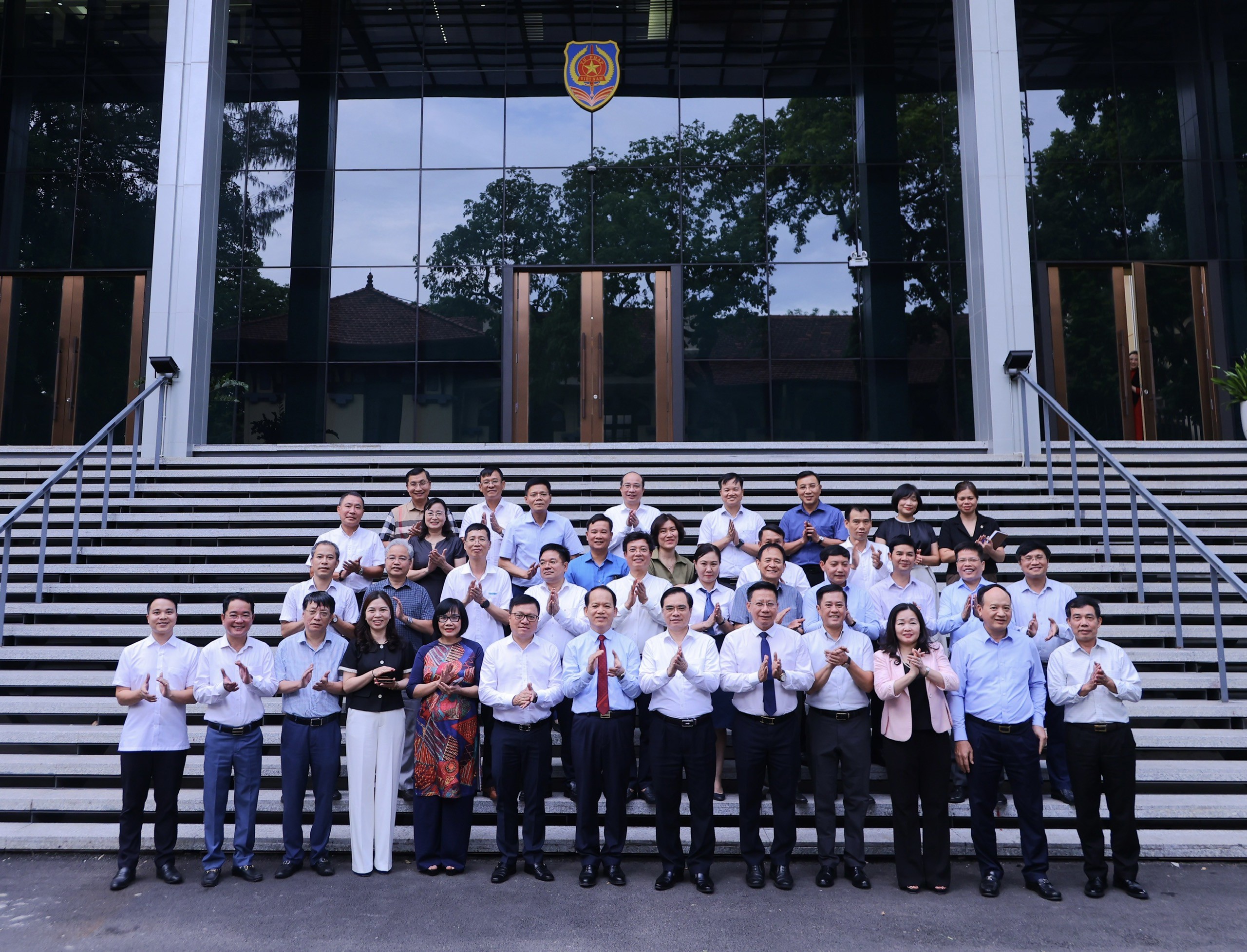 Báo chí đồng hành cùng công cuộc hoàn thiện thể chế, đưa đất nước phát triển nhanh, bền vững trong kỷ nguyên mới