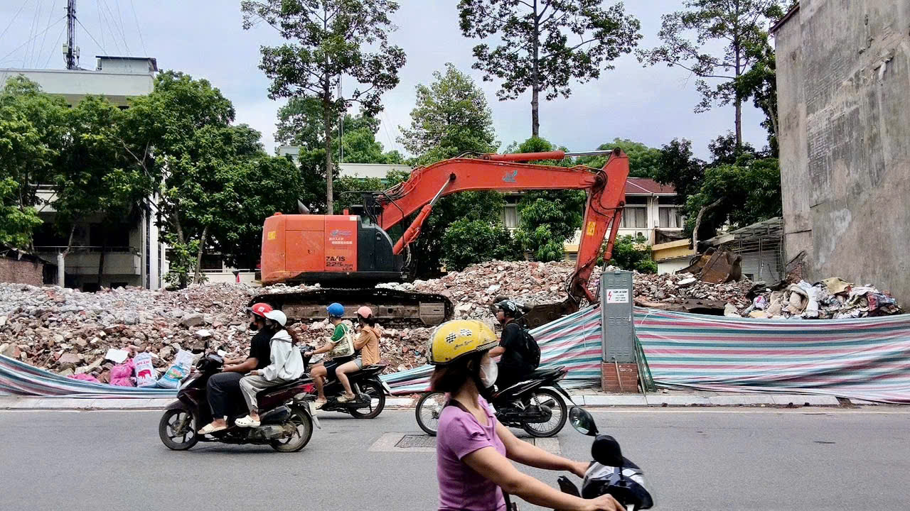 Bản tin Đầu tư công: Hà Nội đẩy nhanh GPMB trên phố Thụy Khuê để thi công ga ngầm metro số 2