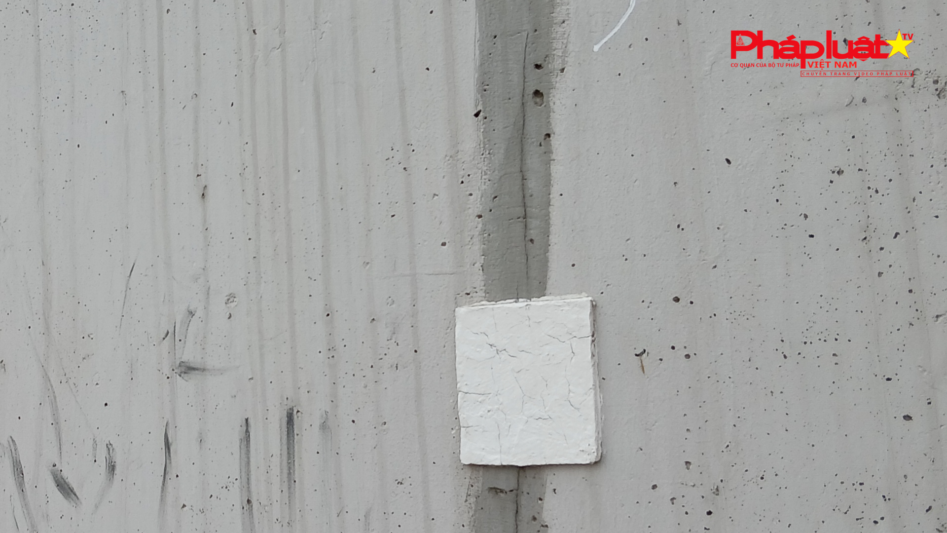 Hà Nội yêu cầu xử lý các vết nứt tại hầm chui nút Lê Văn Lương